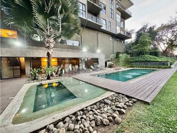 Venta de Espacioso Apartamento en  Brasil de Santa Ana
