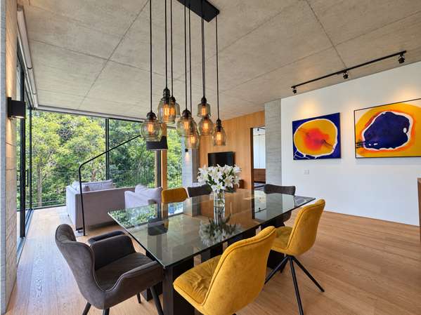 Amplio apartamento en edificio en Rohrmoser