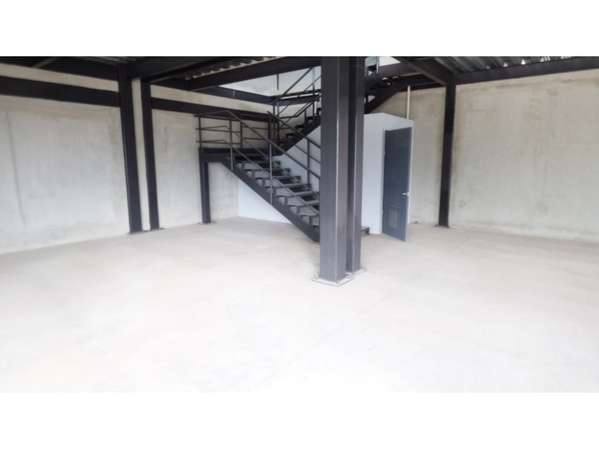 Bodega en Radial Lindora