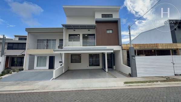 House for Sale in Distrito San Juan, Tres Ríos, Costa Rica — Brand-New, 3 Bedrooms and Loft nja1419jb