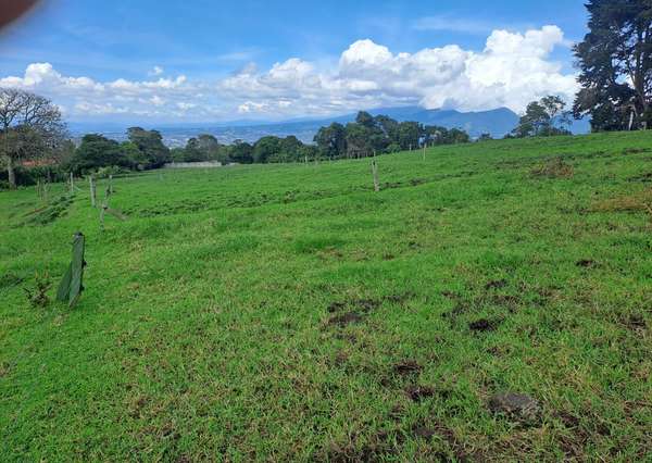 FARM FOR SALE IN PATIO DE AGUA, CORONADO 6174