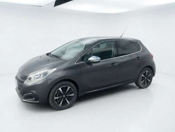 Peugeot 208 2021