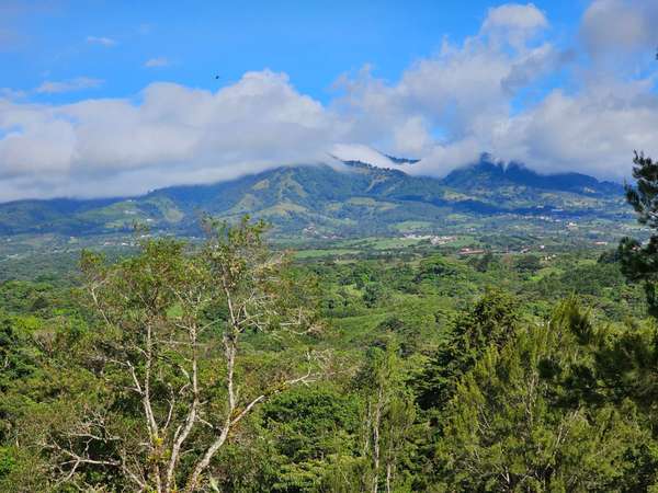 Spectacular lot with mountain view at Zurquí Hills, San Isidro de Heredia
