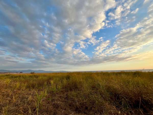 Terrenos frente a la playa en venta - Titulados 