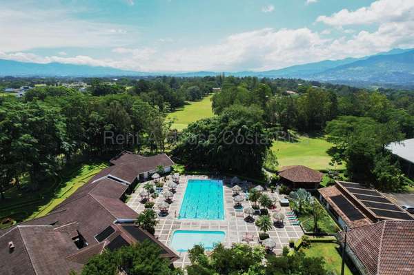 Venta de Espectacular Lote en Hacienda Los Reyes, en La Guácima de Alajuela.  PRECIO REBAJADO