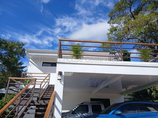 Alquiler de Hermoso Apartamento Tipo Estudio AMUEBLADO en Santa Cruz-Tamarindo. 