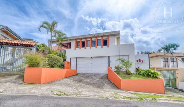 House for Sale in Maruz, San Rafael, Montes de Oca, Costa Rica — Spacious Colonial-Style Home with 4 Bedrooms NJA1445SB