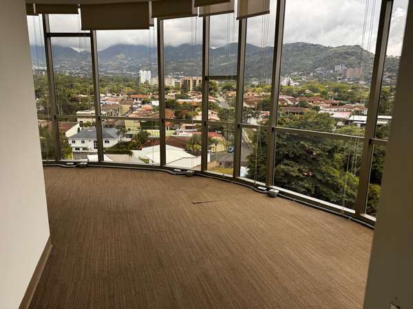 Oficina de alquiler moderna en alquiler en San José provincia con vistas panorámicas