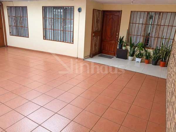 En venta casa de una planta en San Rafael Abajo, Desamparados. P.P 43353