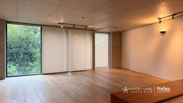 21572 - Apartamento en venta en Rohrmoser con vista al parque, 2 habitaciones, oficina y acabados de lujo