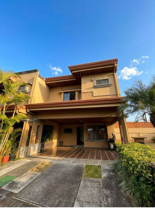 Casa en Condominio en Tibás ID: 43168 - APR