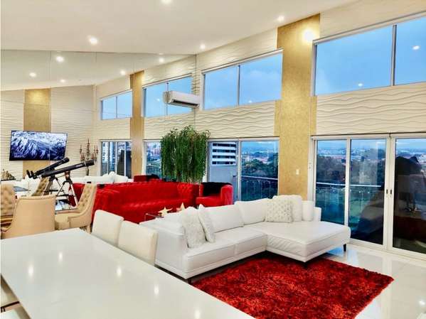 Apartamento penthouse en Rohrmoser (con línea blanca o amueblado)