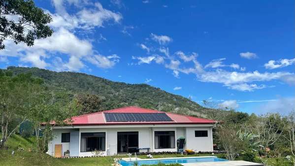 FOR SALE: Charming Getaway Property in Zaragoza de Palmares