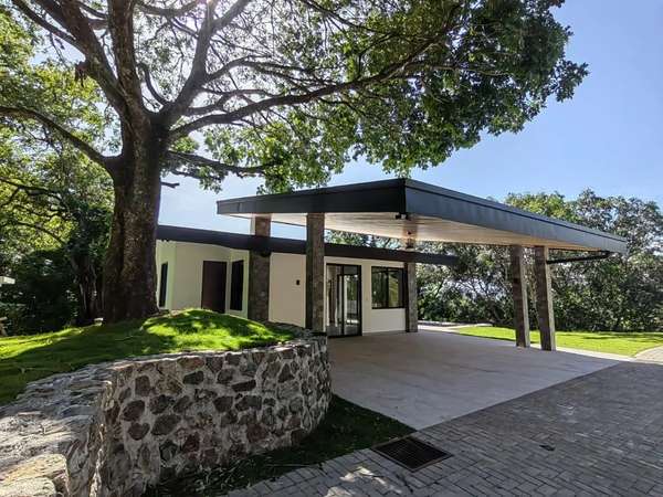 Contemporary Elegance in Atenas: Home with Pool, Central Valley Views, and Nature