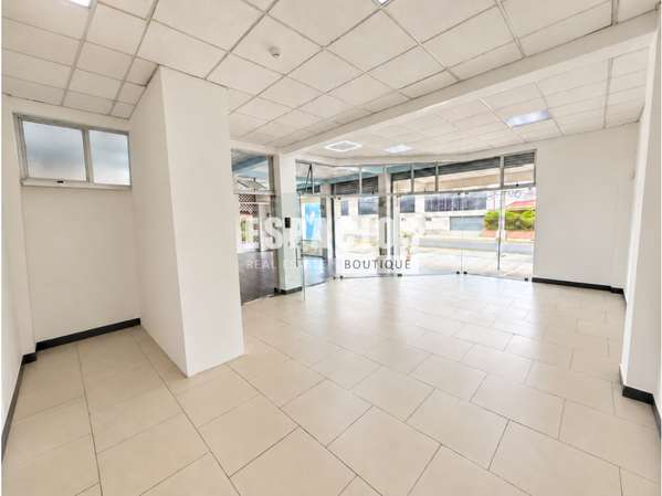 COMMERCIAL SPACE FOR RENT IN LA SABANA