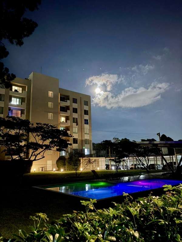 Apto Torre | 2 Dormitorios | Balcón | A/C | Vista a las montañas | Piscina | Gimnasio