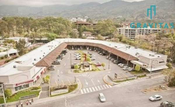 Alquiler de local comercial en Escazú Plaza Laureles ID 2101