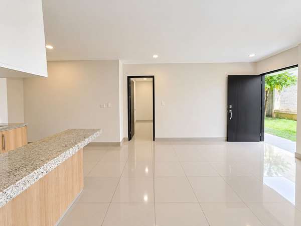 ALQUILER DE APARTAMENTO EN RESIDENCIAL FONTANA REAL – LINDORA, SANTA ANA