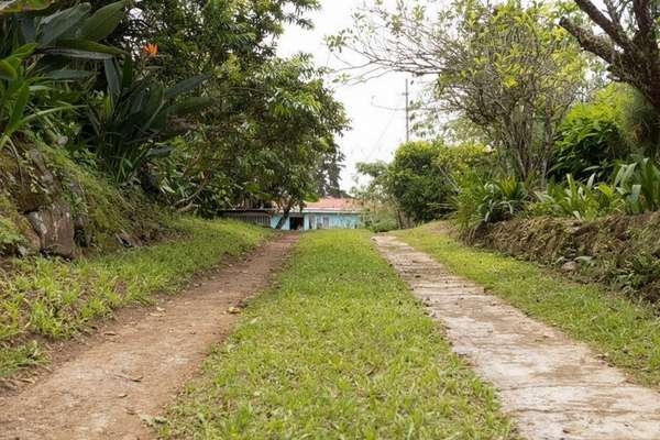 Q-104 | ¡QUINTA ESPACIOSA EN VENTA EN CAPELLADES DE CARTAGO! 