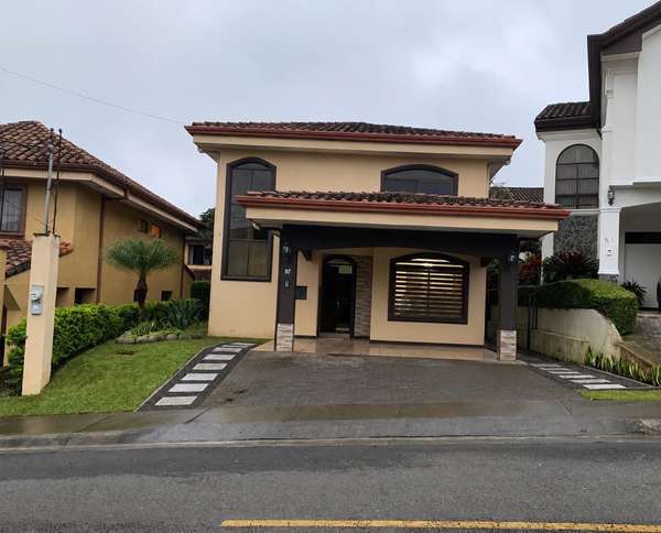 House for sale in La Ladera Gated Community (Tournón-Heredia); features one bedroom with an en-suite bathroom on the gro