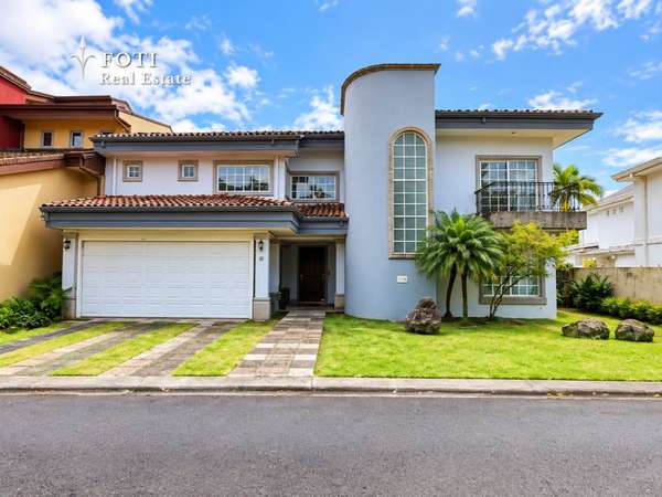 Residencial Santa Lucía | Casa de Lujo | Lote de 634 m²