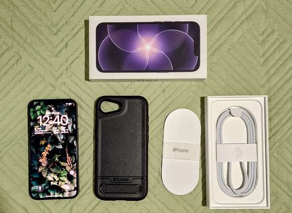 iPhone 17e 256 GB libre – Como nuevo, batería 99%, con caja y estuche (solo eSIM)