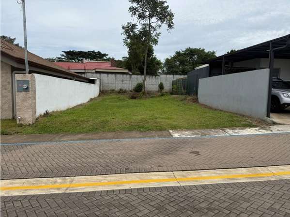  ¡CONSTRUYA LA CASA DE SUS SUEÑOS EN GRECIA, ALAJUELA! 