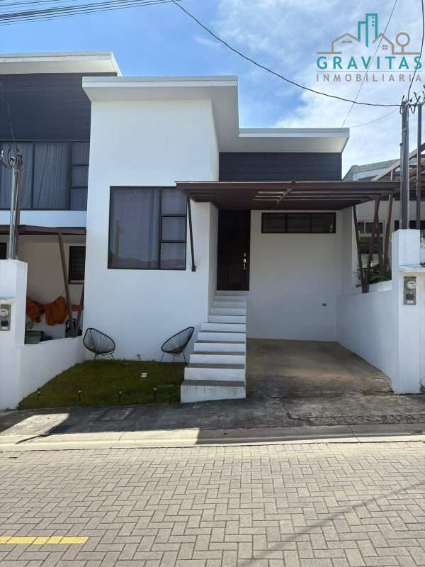 Venta de casa en Cartago Aguacaliente | En condominio | 3 hab | F 759
