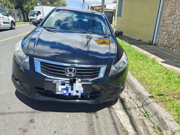 Se vende Honda Accord 