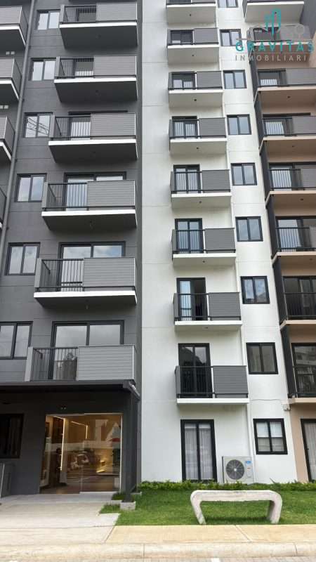 Apartamento en alquiler en torres Khaya, con línea blanca ID 2103
