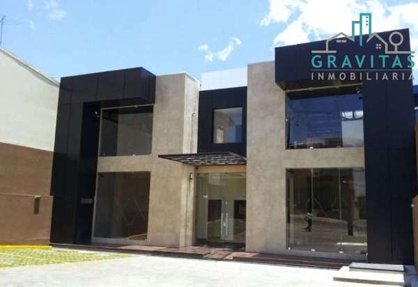 Alquiler de edificio comercial en los Yoses, 340m2 ID 2104