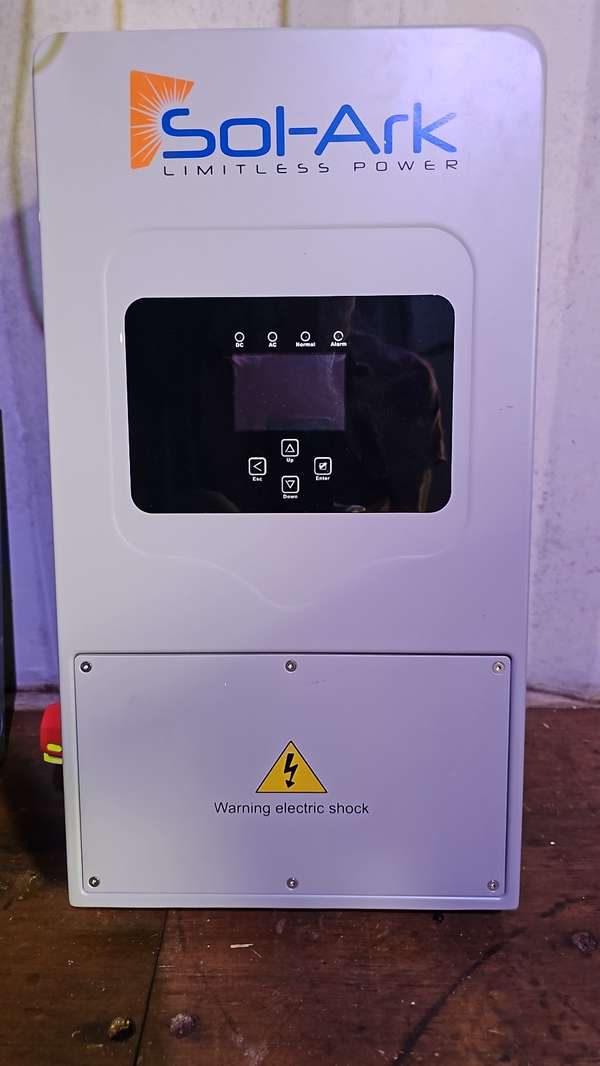 Inversor Solar marca Sol Ark 5 kw 