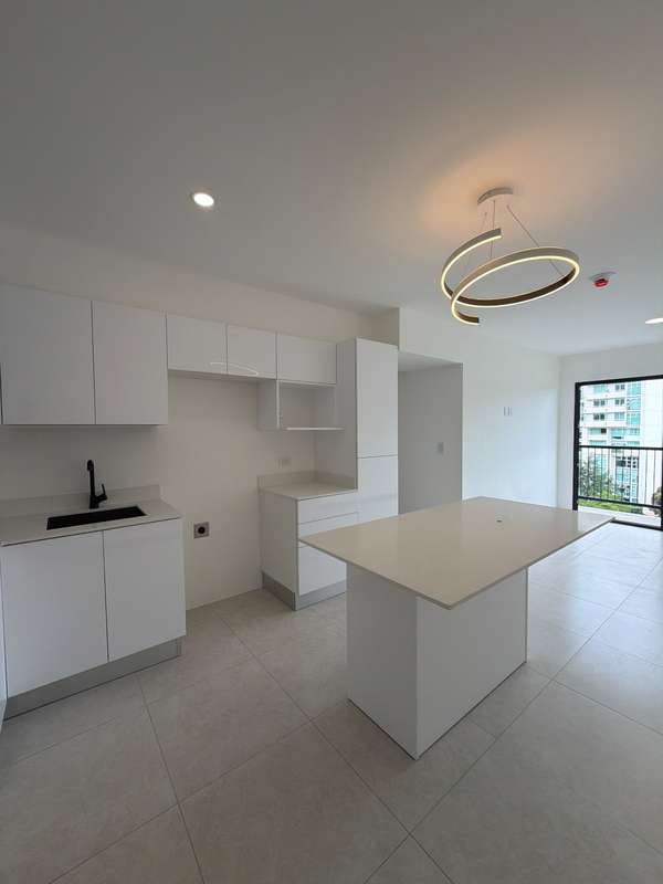 SE ALQUILA hermoso apartamento NUEVO de 2 habitaciones en Khaya Ruta 1 (Torres de Heredia) $1200 USD