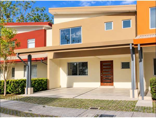  CASA DE DOS NIVELES EN ALQUILER | CONDOMINIO BARLOVE / 3 HABITACIONES / 2 BAÑOS / 2 PARQUEOS