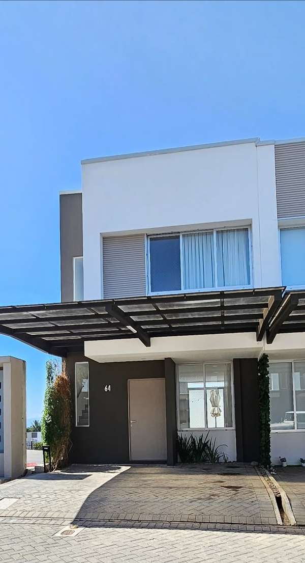 House for rent by Río Oro Santa Ana by Fresh Market Dec 1rst