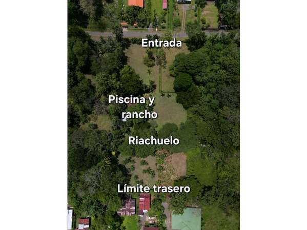 Quinta Turística y Comercial en Valle Azul de San Ramón