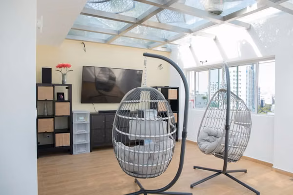 Penthouse de 3 niveles  en Ensanche Naco, a pocos minutos de la 27 de Febrero