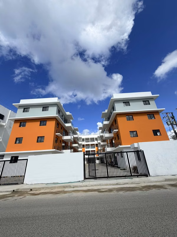 2 and 3 bedroom apartments in Sector Arismar Los Frailes