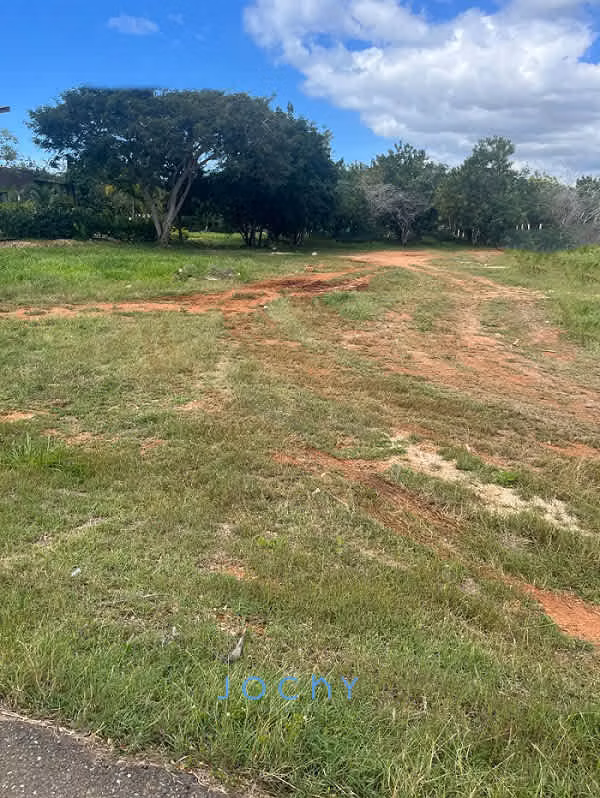 Jochy Real Estate vende, terreno en Casa de Campo, La Romana, R.D