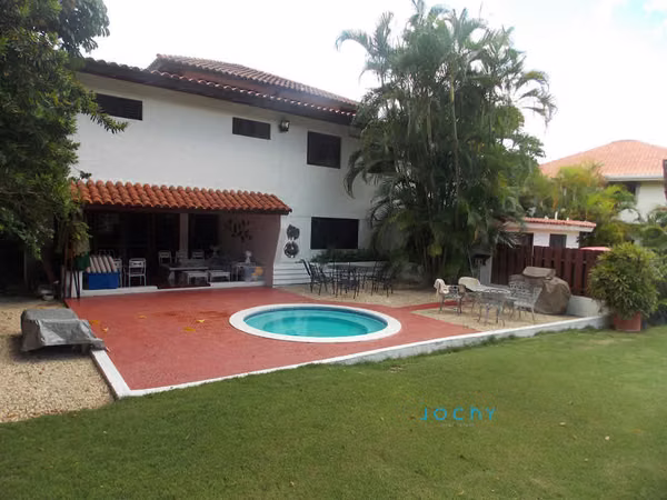 Jochy Real Estate vende, villa en Casa de Campo, La Romana, R.D