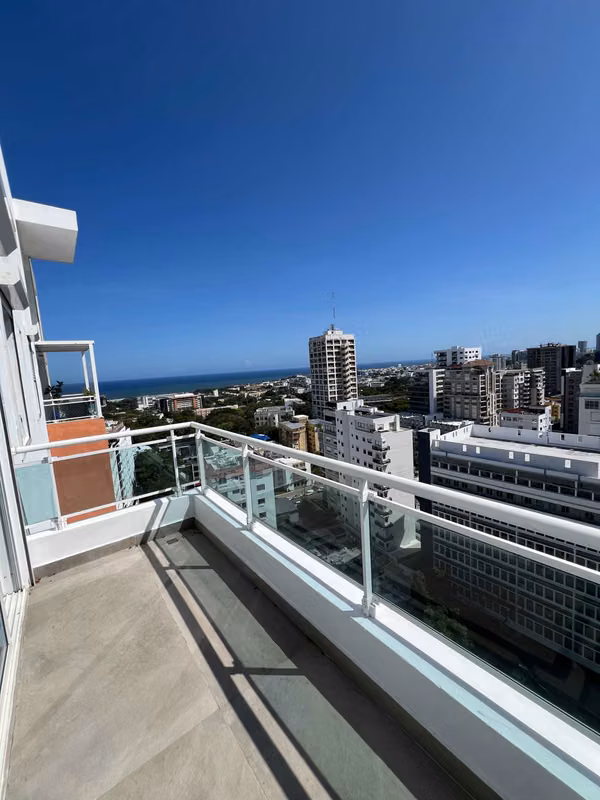 Penthouse con vista al Mar en Venta en La Esperilla