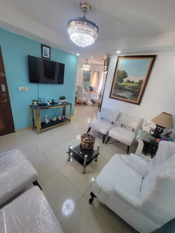 Apartamento en Venta de 2 Hab. en Renacimiento Santo Domingo D.N.