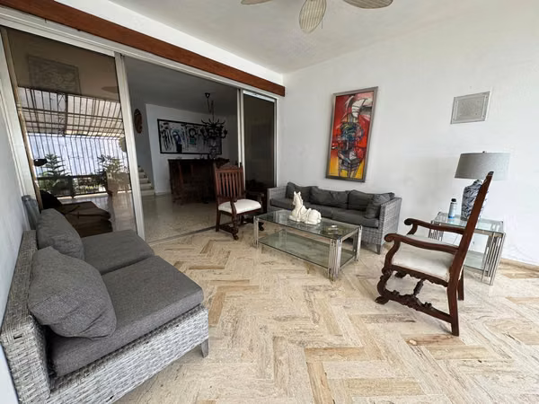 Alquilo casa en Naco