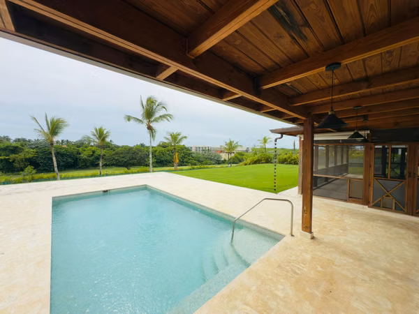Villa en venta en La Romana en Golf Cottage de 4 habitaciones