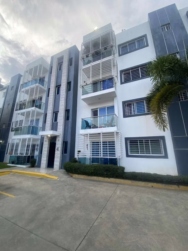 Se vende apartamento en los rieles de Gurabo Santiago