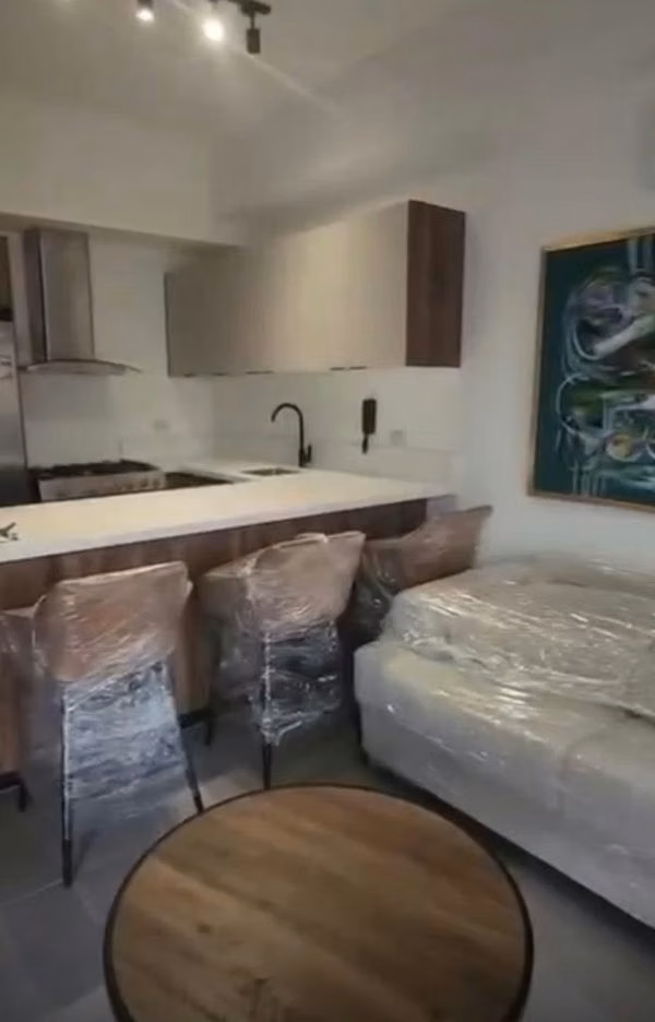 Apartamento En Alquiler De 1 Habitación Y 2 Baños En Piantini