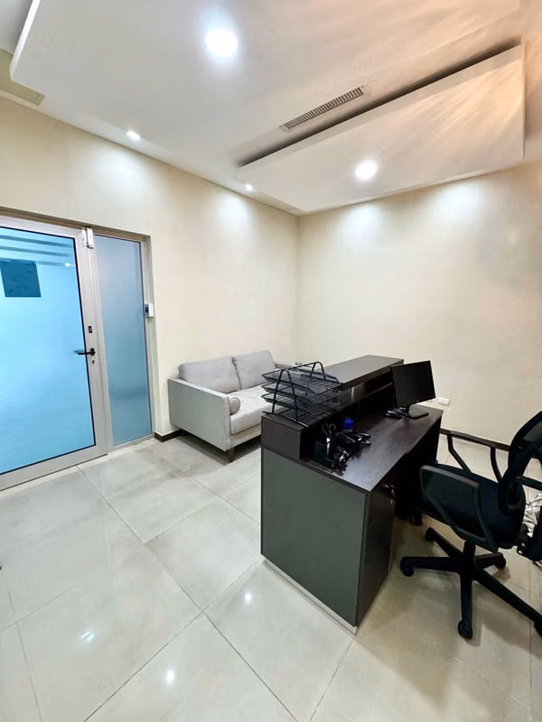 Local comercial en venta en el Sector El Millón