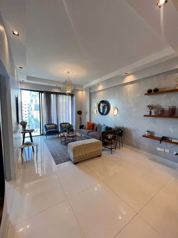 Furnished apartment for sale in Piantini 11th floor