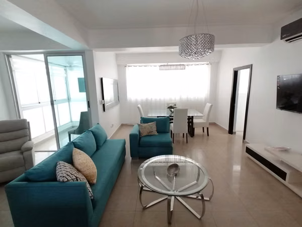 Apartamento En Alquiler De 2 Habitaciones Y 2 Baños En Piantini