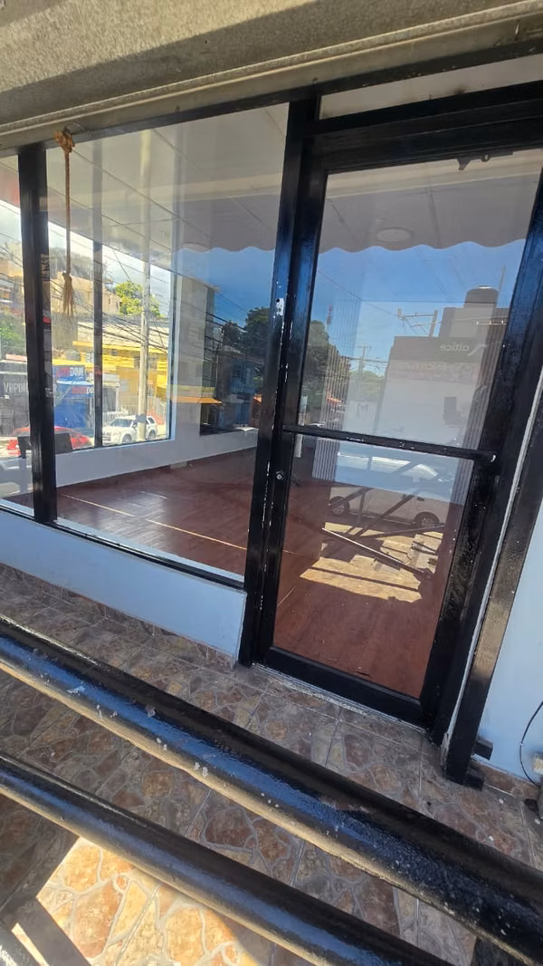Edificio Comercial En Venta En Mata Hambre Santo Domingo